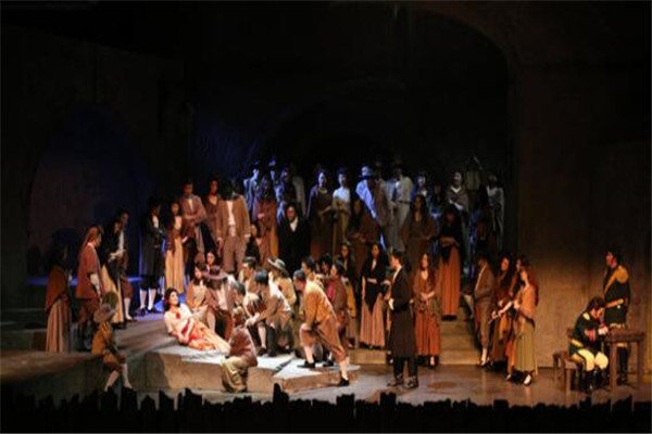 令观众感触非凡的世界著名的十大歌剧