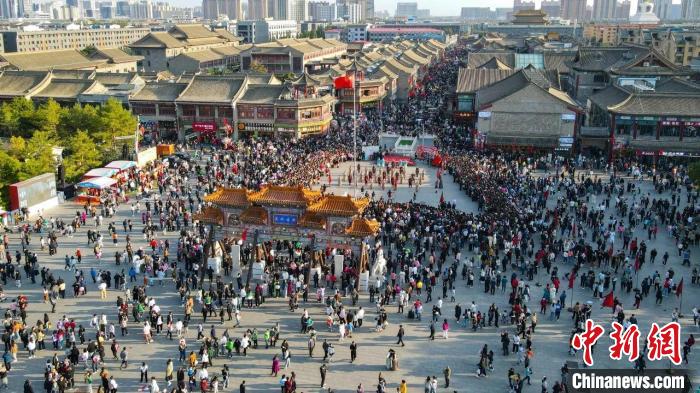 内蒙古中秋、国庆假期接待游客超2306万人次