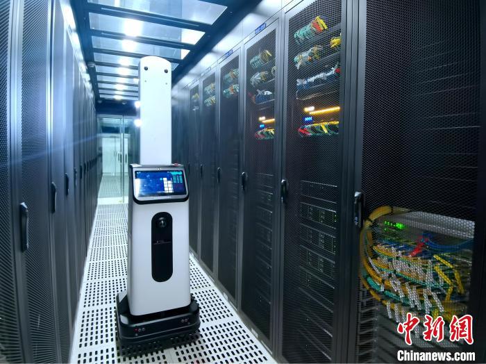 探访中国首个零碳数据中心：绿色智慧运营现未来无限“可能”