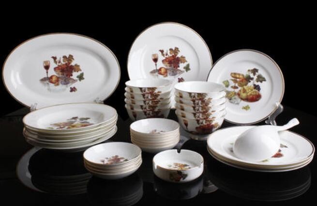 陶瓷餐具的优点是什么 陶瓷餐具的主要成分是什么