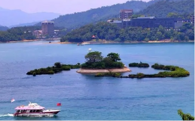 日月潭为什么是台湾省最大的一个湖 日月潭可以划船吗