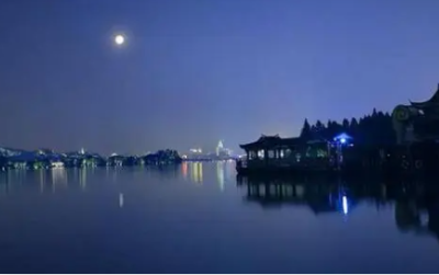 西湖十景是哪十景 杭州西湖旅游必去的十个景点介绍