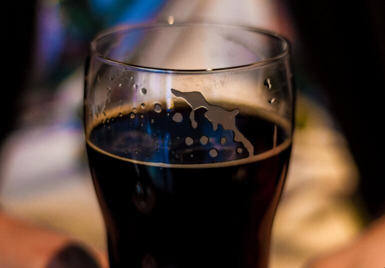 黑啤啤酒杯如何挑选 黑啤哪种品牌好喝