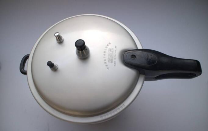 高压锅有哪些使用注意事项 高压锅的用法和注意事项