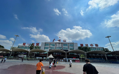 广州有几个火车站 广州站是不是广州白云站